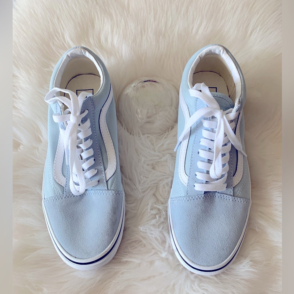 Vans unisex snickers man’s 8 & woman’s 9.5 size